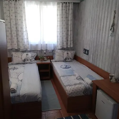 Стаи В Китен *